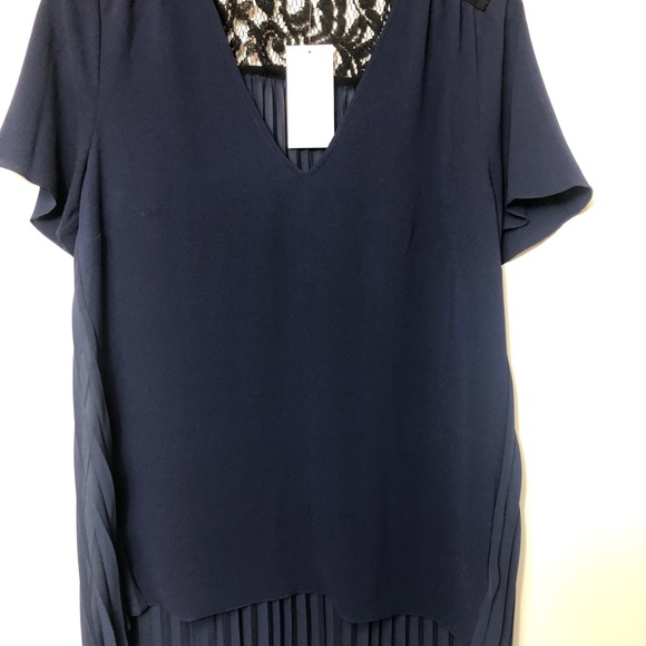 Michael Kors navy top w/black lace size m - Picture 8 of 8